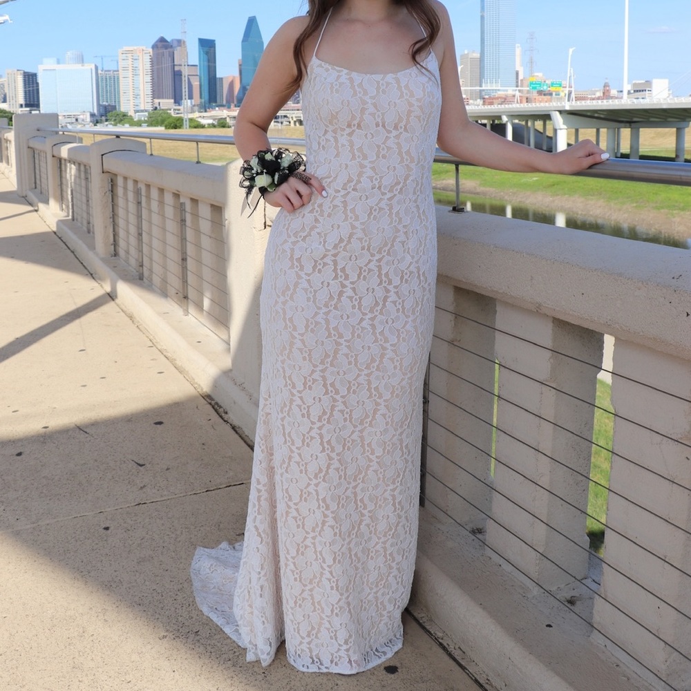 White lacy sparky prom dress